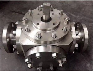 Robinet à tournant sphérique à quatre voies